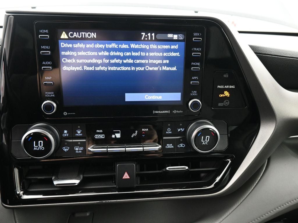 2021 Toyota Highlander LE