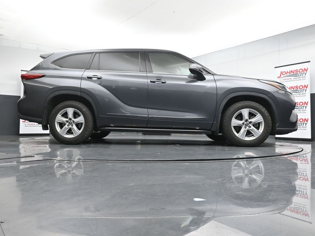 2021 Toyota Highlander LE