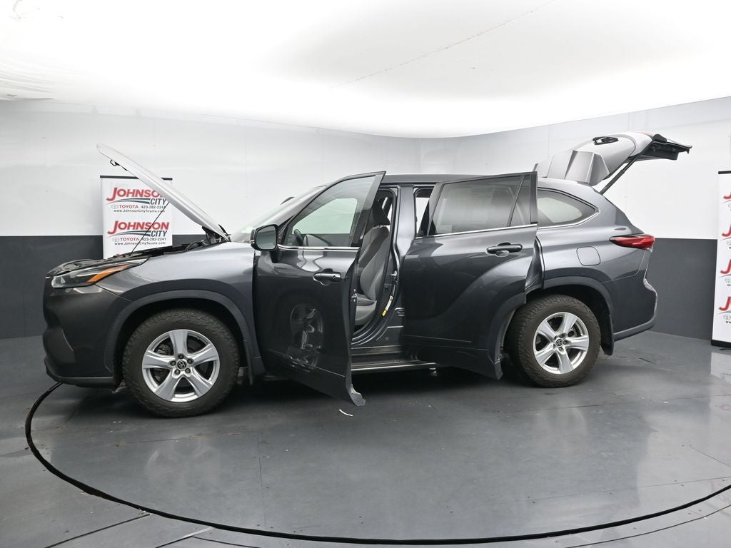 2021 Toyota Highlander LE