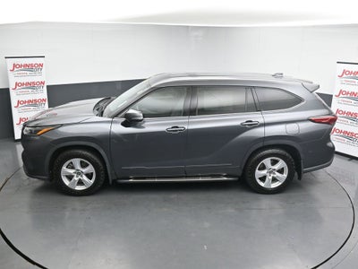 2021 Toyota Highlander LE