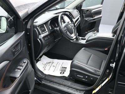 2017 Toyota Highlander LE Plus