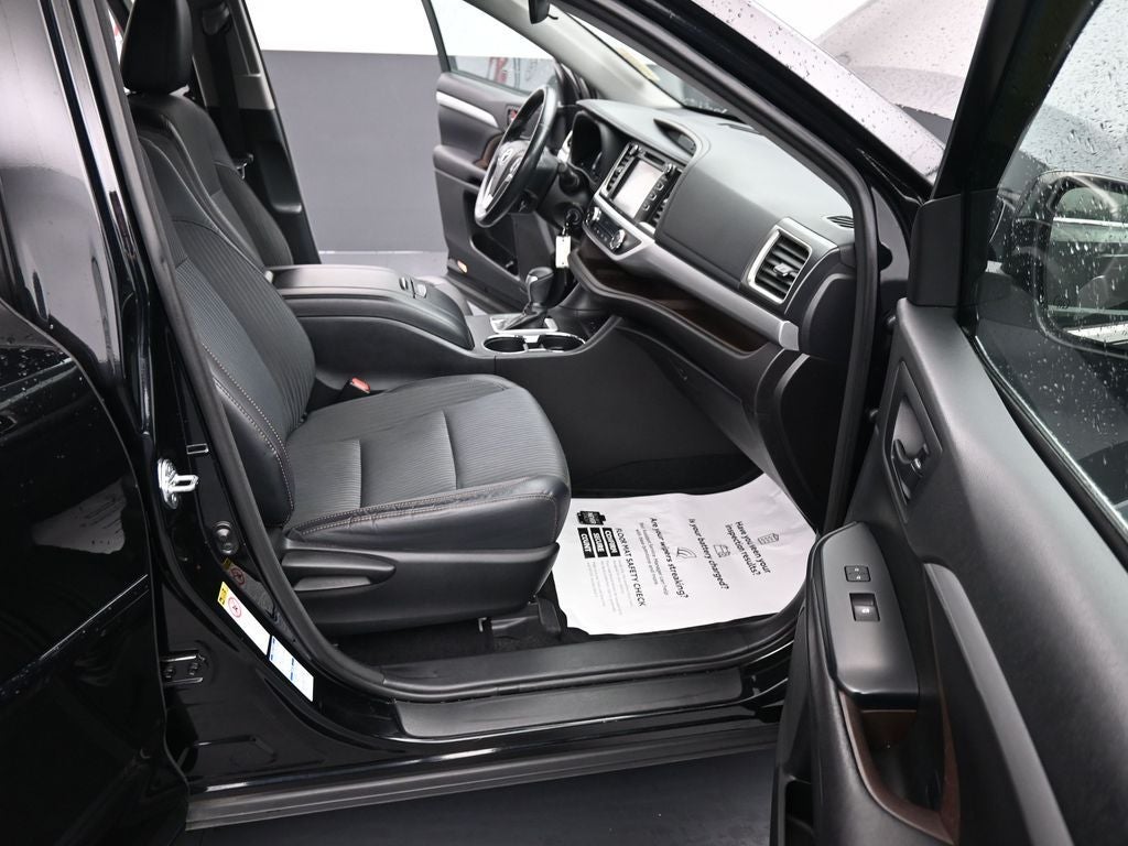 2017 Toyota Highlander LE Plus