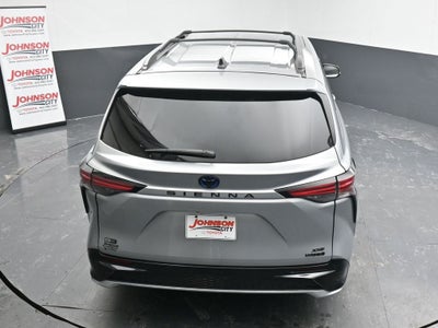 2023 Toyota Sienna XSE 7 Passenger