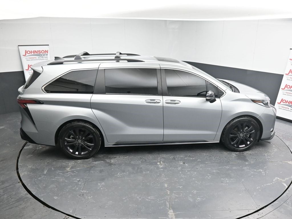 2023 Toyota Sienna XSE 7 Passenger