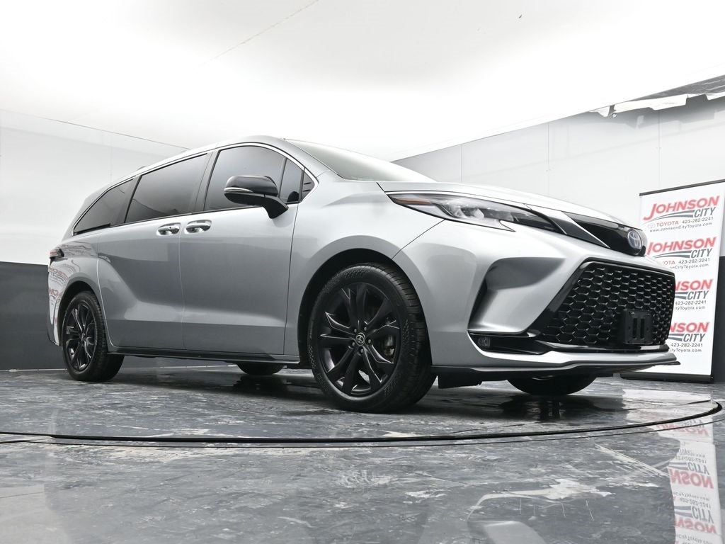 2023 Toyota Sienna XSE 7 Passenger