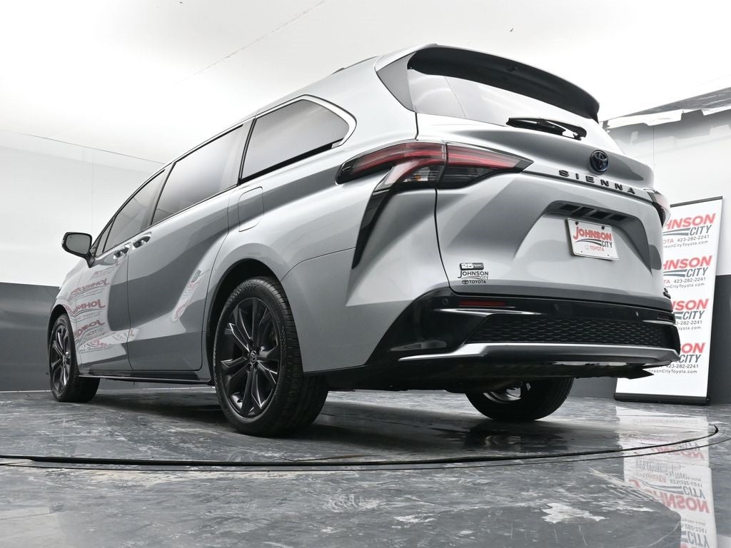 2023 Toyota Sienna XSE 7 Passenger