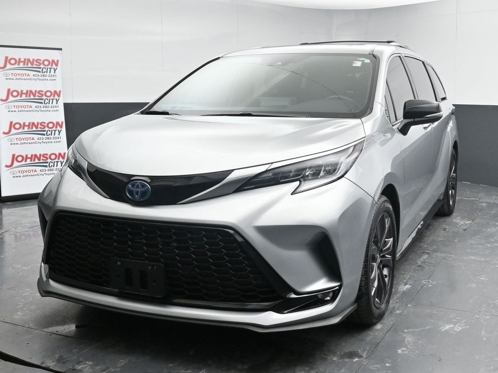 2023 Toyota Sienna XSE 7 Passenger