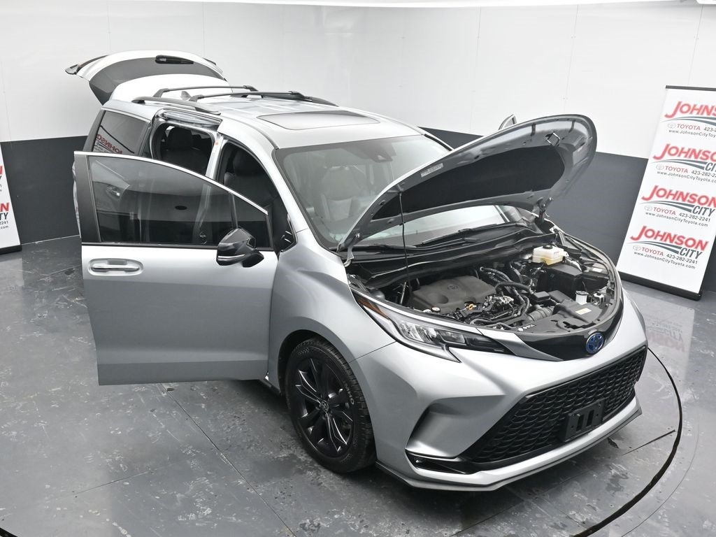 2023 Toyota Sienna XSE 7 Passenger