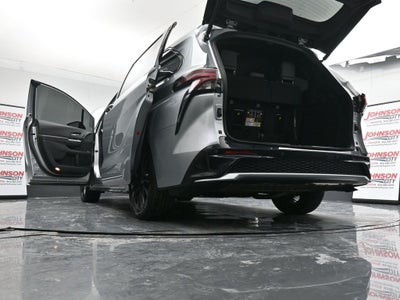 2023 Toyota Sienna XSE 7 Passenger