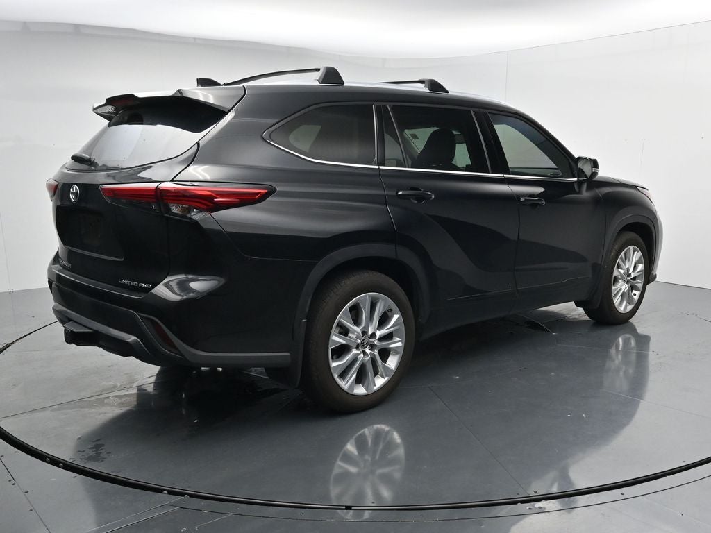 2022 Toyota Highlander Limited