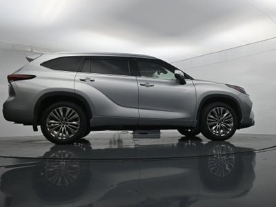 2025 Toyota Highlander Platinum