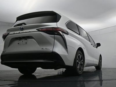 2025 Toyota Sienna Platinum 7 Passenger