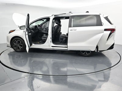 2025 Toyota Sienna Platinum 7 Passenger