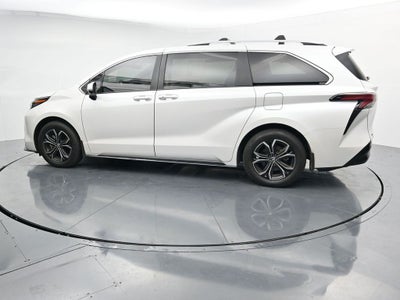 2025 Toyota Sienna Platinum 7 Passenger