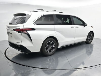 2025 Toyota Sienna Platinum 7 Passenger