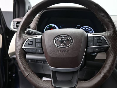 2021 Toyota Sienna Platinum 7 Passenger