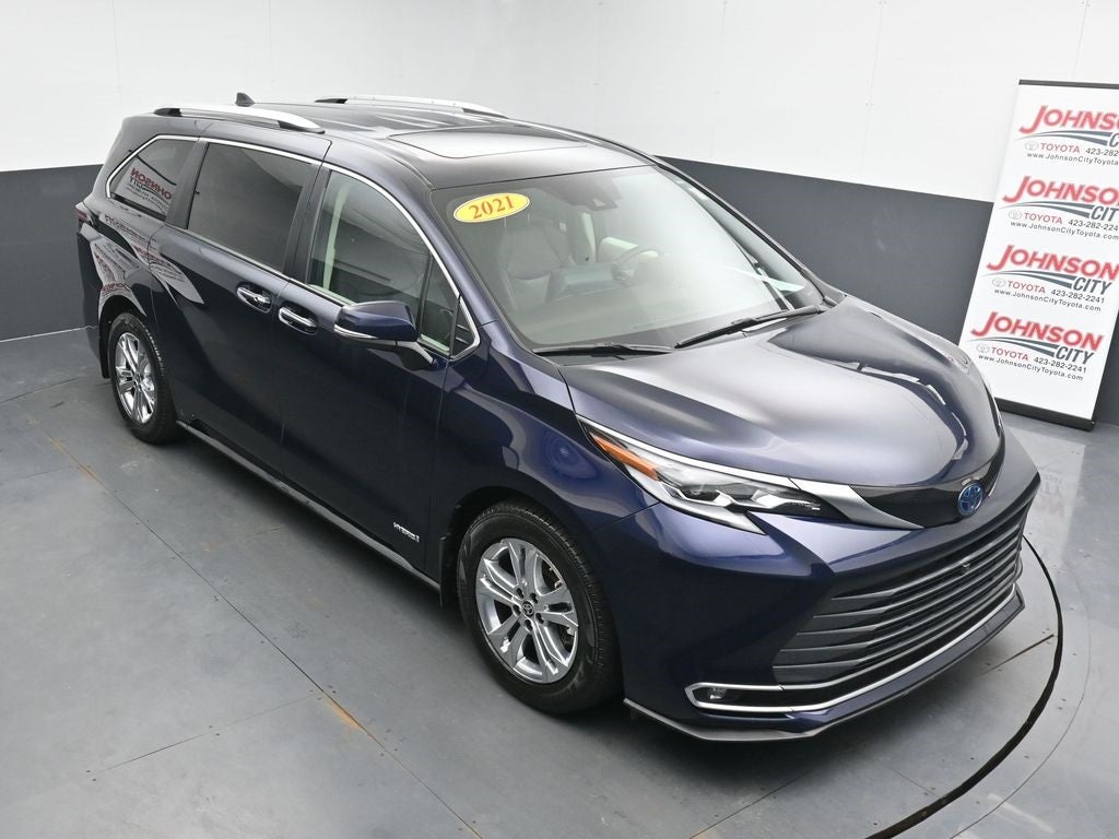 2021 Toyota Sienna Platinum 7 Passenger