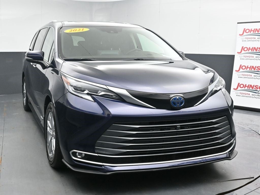 2021 Toyota Sienna Platinum 7 Passenger
