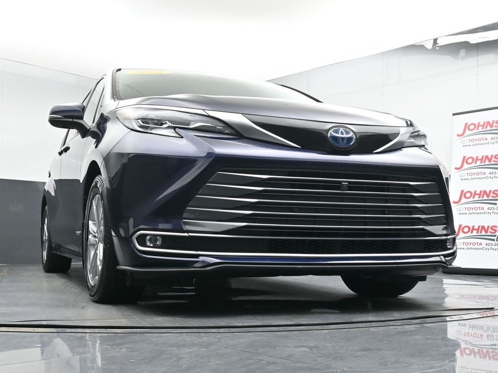 2021 Toyota Sienna Platinum 7 Passenger