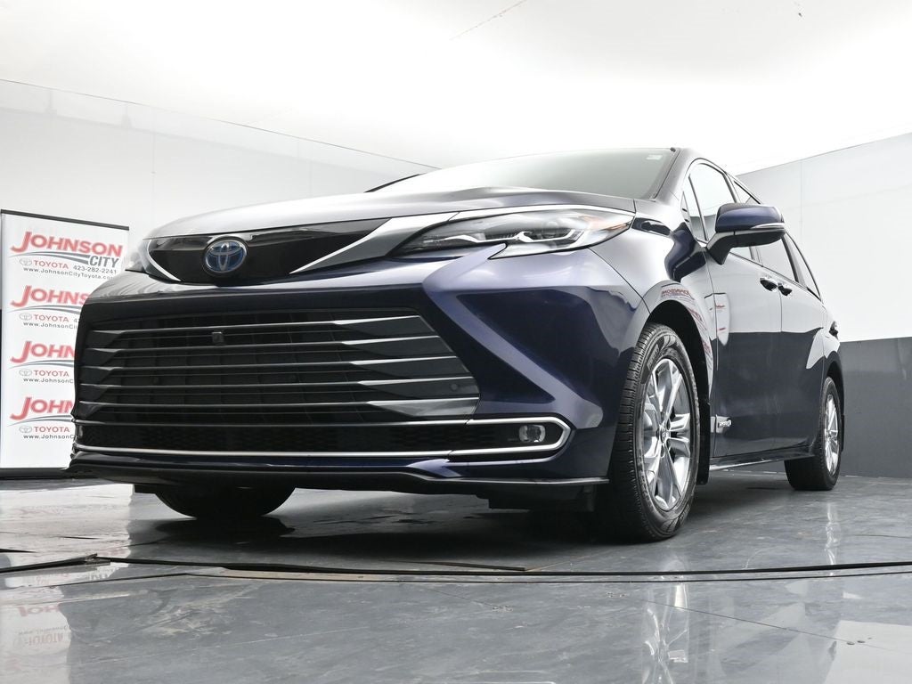 2021 Toyota Sienna Platinum 7 Passenger