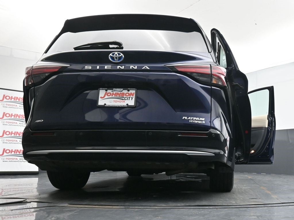 2021 Toyota Sienna Platinum 7 Passenger