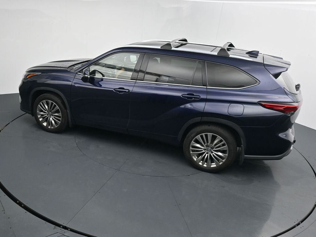 2022 Toyota Highlander Platinum