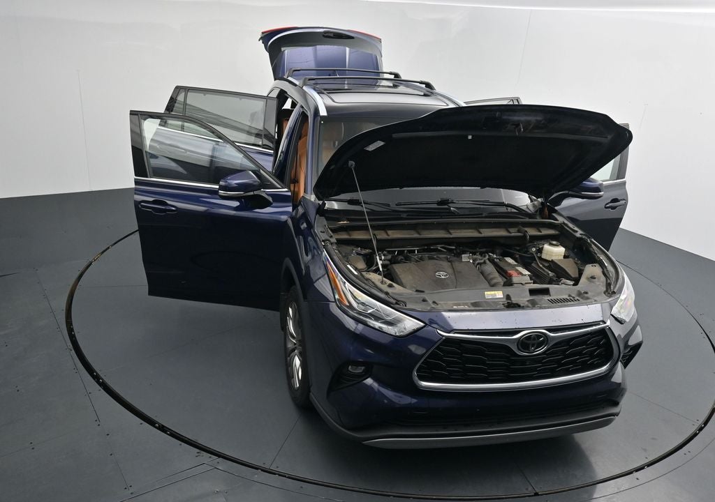 2022 Toyota Highlander Platinum