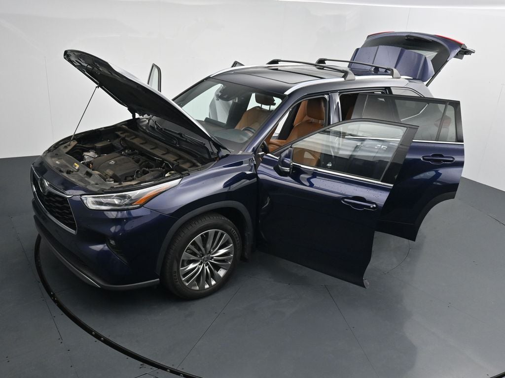 2022 Toyota Highlander Platinum