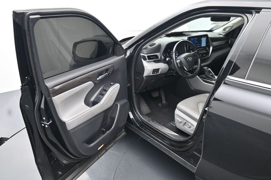 2020 Toyota Highlander Platinum