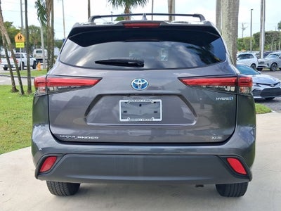 2022 Toyota Highlander XLE
