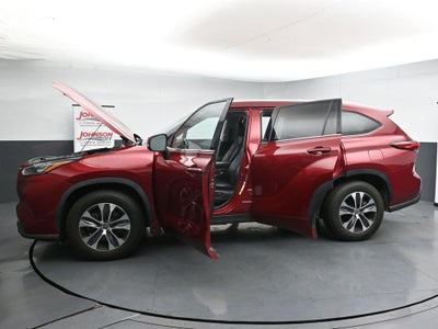 2020 Toyota Highlander XLE
