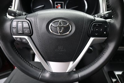 2016 Toyota Highlander XLE V6