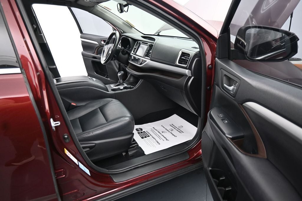 2016 Toyota Highlander XLE V6