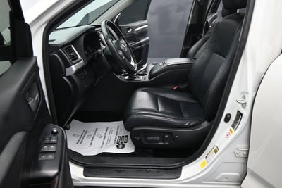2016 Toyota Highlander XLE V6