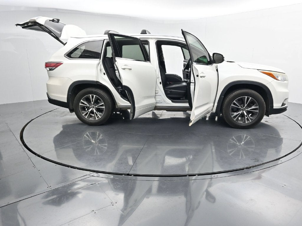 2016 Toyota Highlander XLE V6