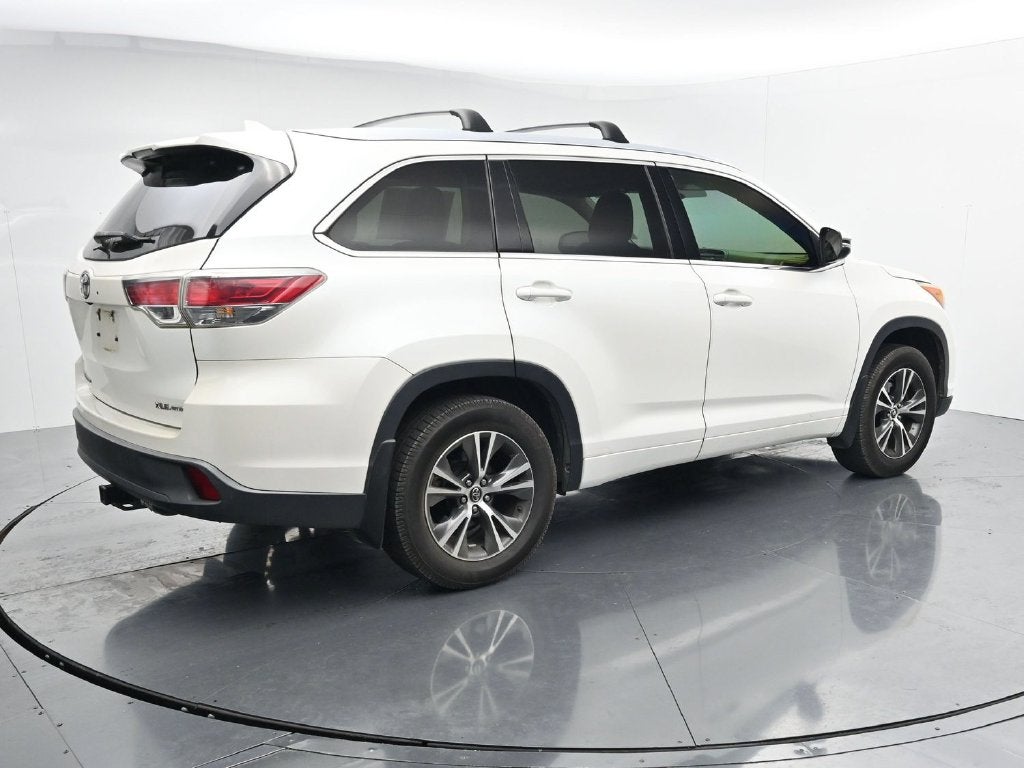 2016 Toyota Highlander XLE V6