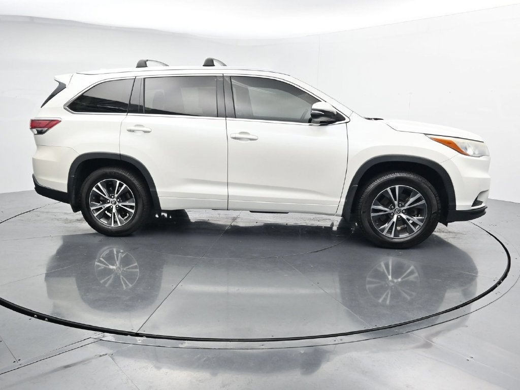 2016 Toyota Highlander XLE V6