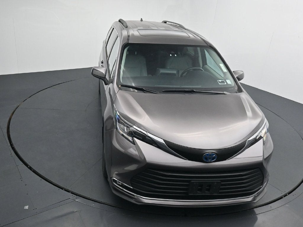 2023 Toyota Sienna XLE 7 Passenger