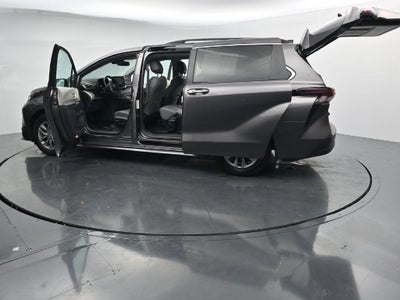 2023 Toyota Sienna XLE 7 Passenger