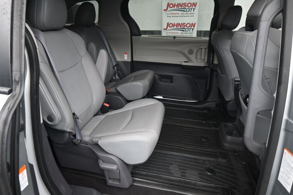 2021 Toyota Sienna XLE 7 Passenger