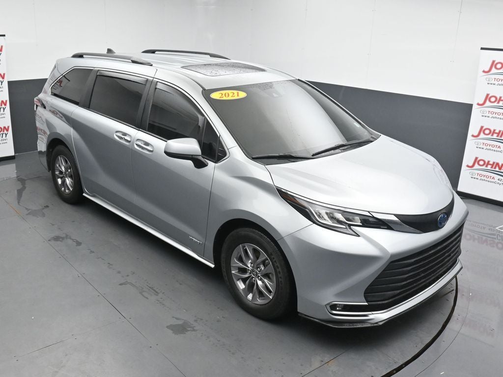 2021 Toyota Sienna XLE 7 Passenger