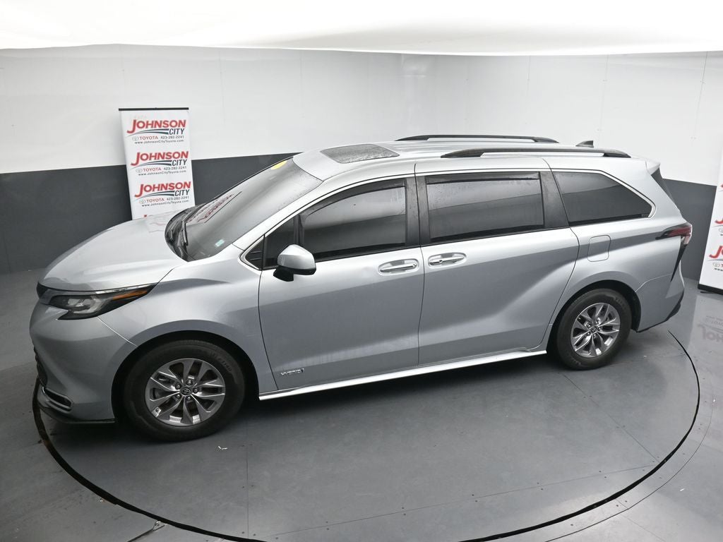 2021 Toyota Sienna XLE 7 Passenger