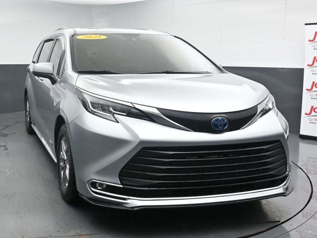 2021 Toyota Sienna XLE 7 Passenger