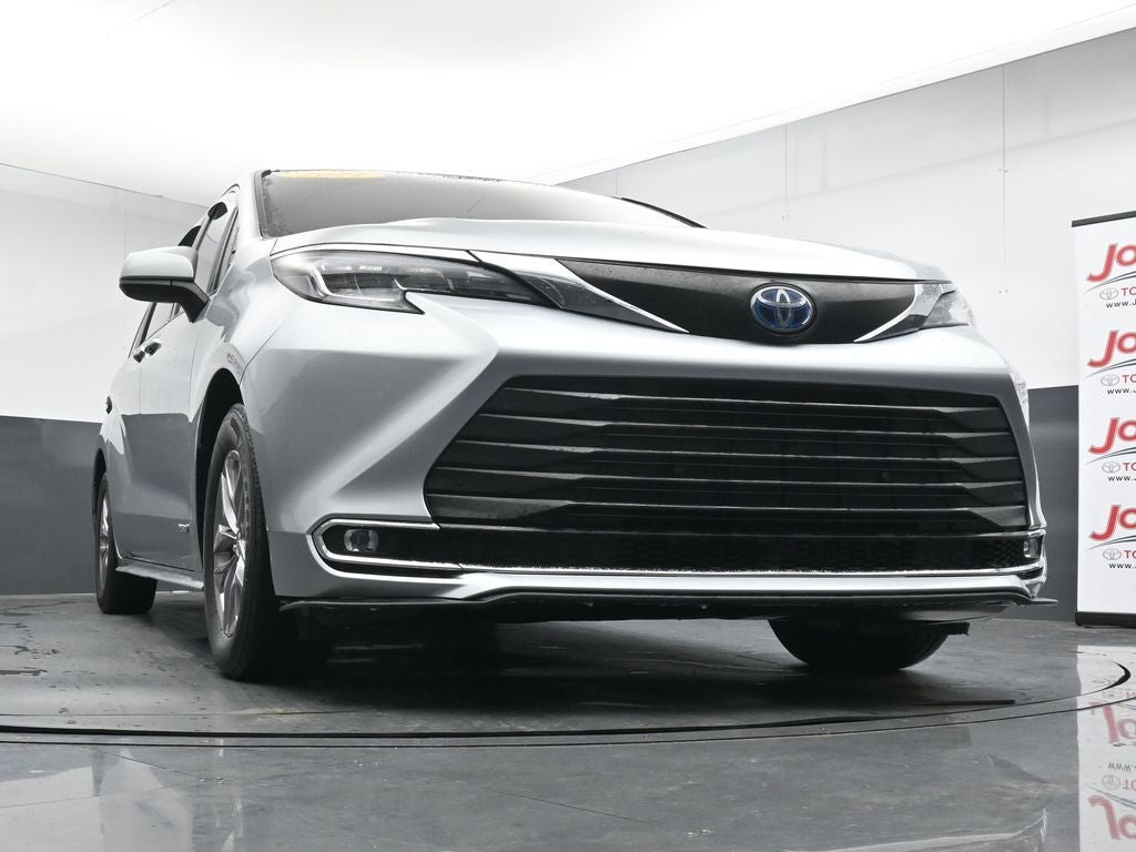 2021 Toyota Sienna XLE 7 Passenger