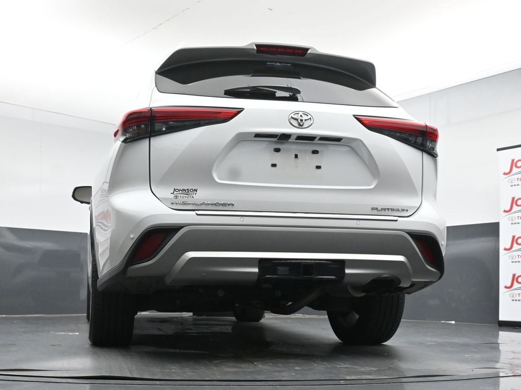 2023 Toyota Highlander Platinum