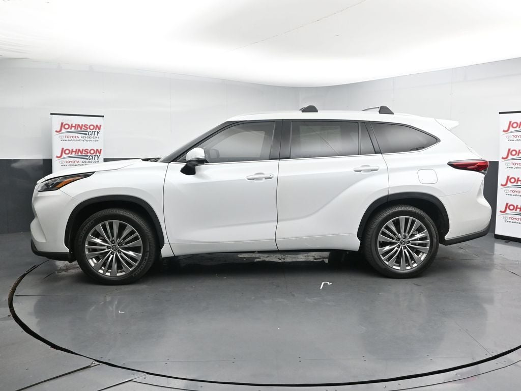 2023 Toyota Highlander Platinum