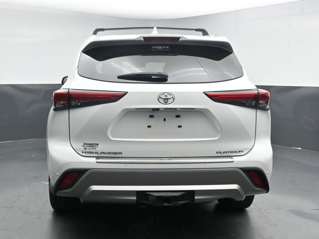 2023 Toyota Highlander Platinum