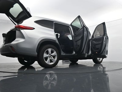2023 Toyota Highlander LE