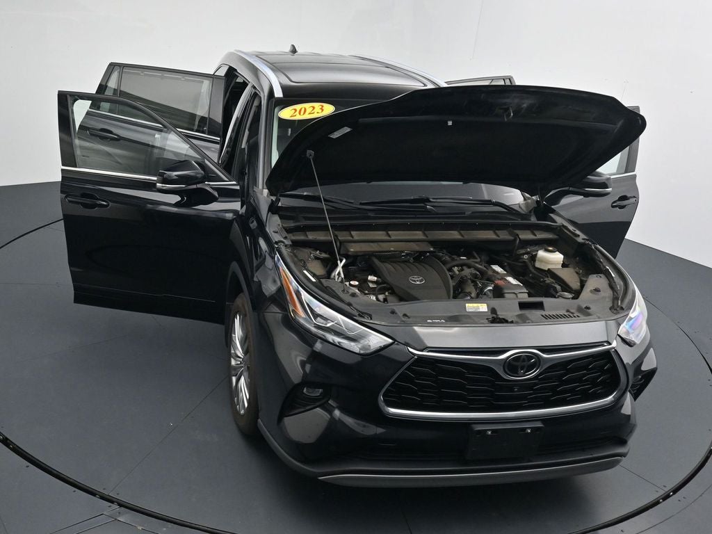 2023 Toyota Highlander Platinum