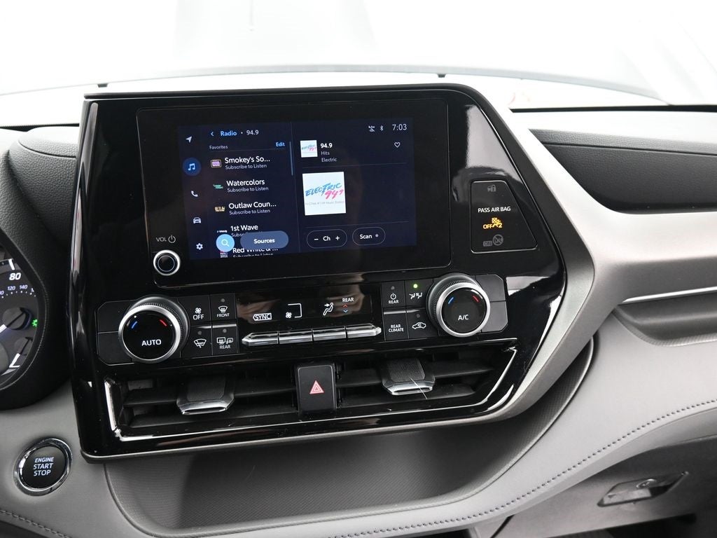 2023 Toyota Highlander L